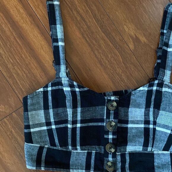🔥3/$20🔥 American Eagle Outfitters black and white crop top size S - Picture 4 of 13